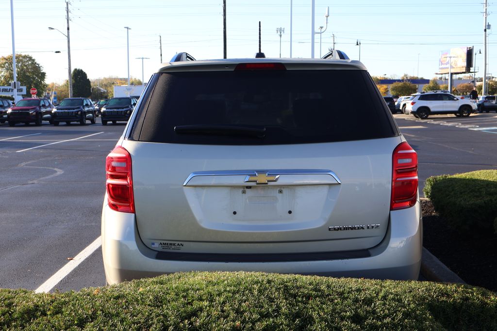 Thumbnail: 2016 Chevrolet Equinox - 10