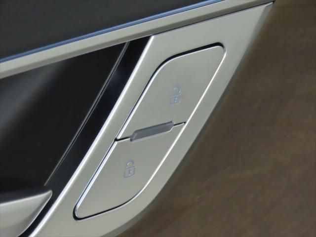 Thumbnail: 2025 Audi A6 - 29