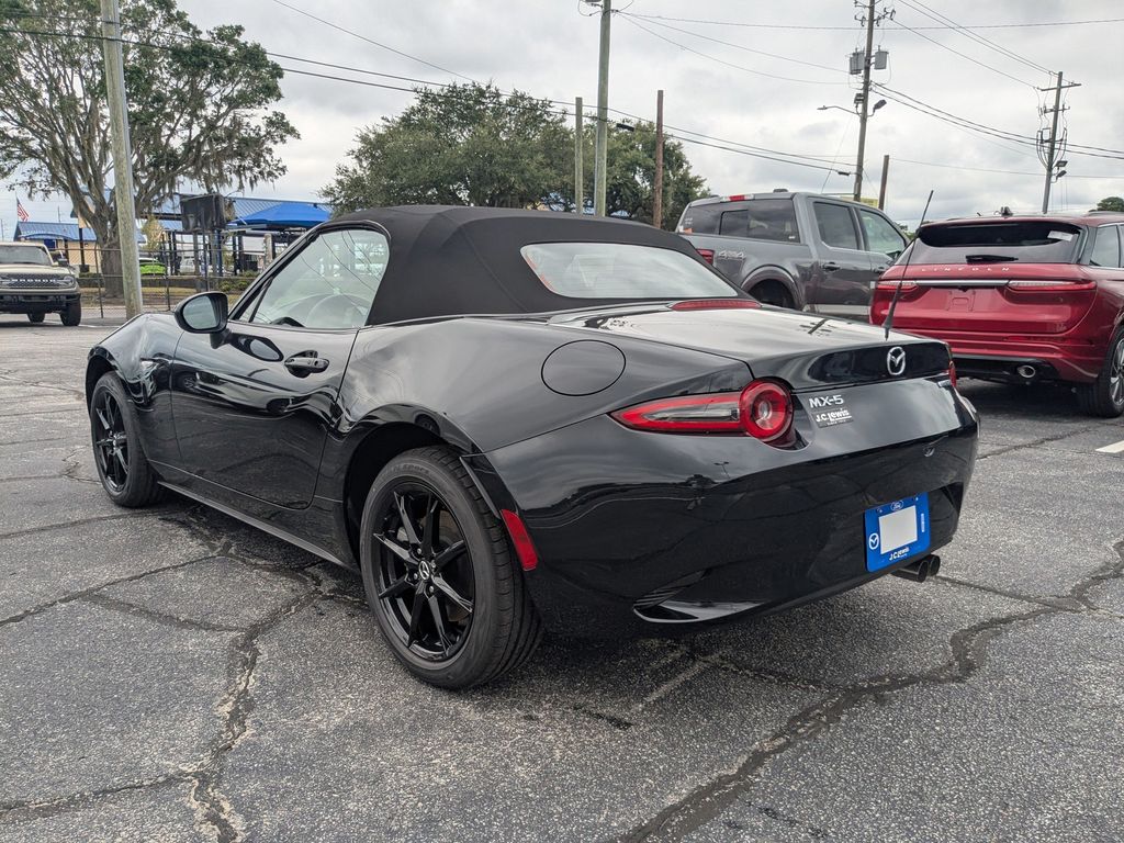 2025 Mazda MX-5 Miata Sport
