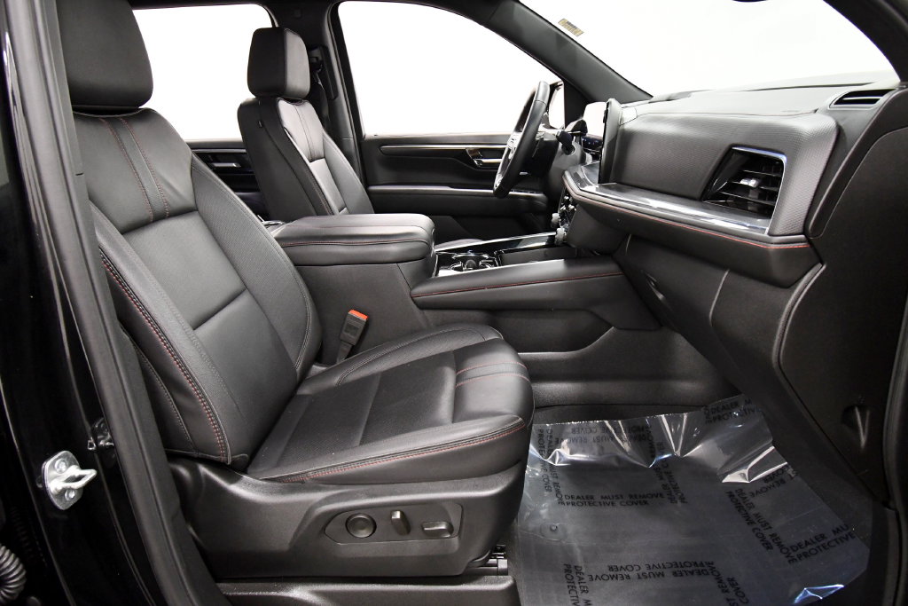 Used 2025 Chevrolet Suburban SUV