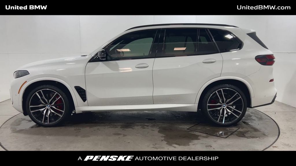 2025 BMW X5 M60i 5