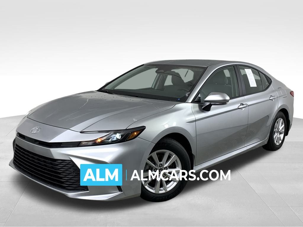 2026 Toyota Camry LE's photo