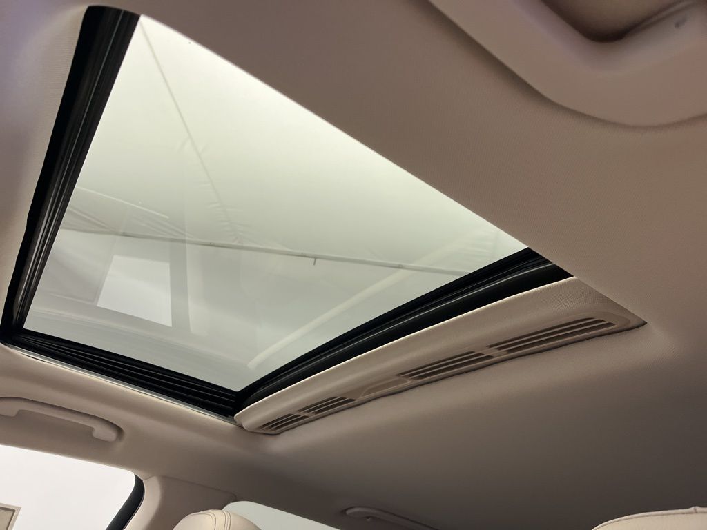 Thumbnail: 2026 Mercedes-Benz GLE - 23