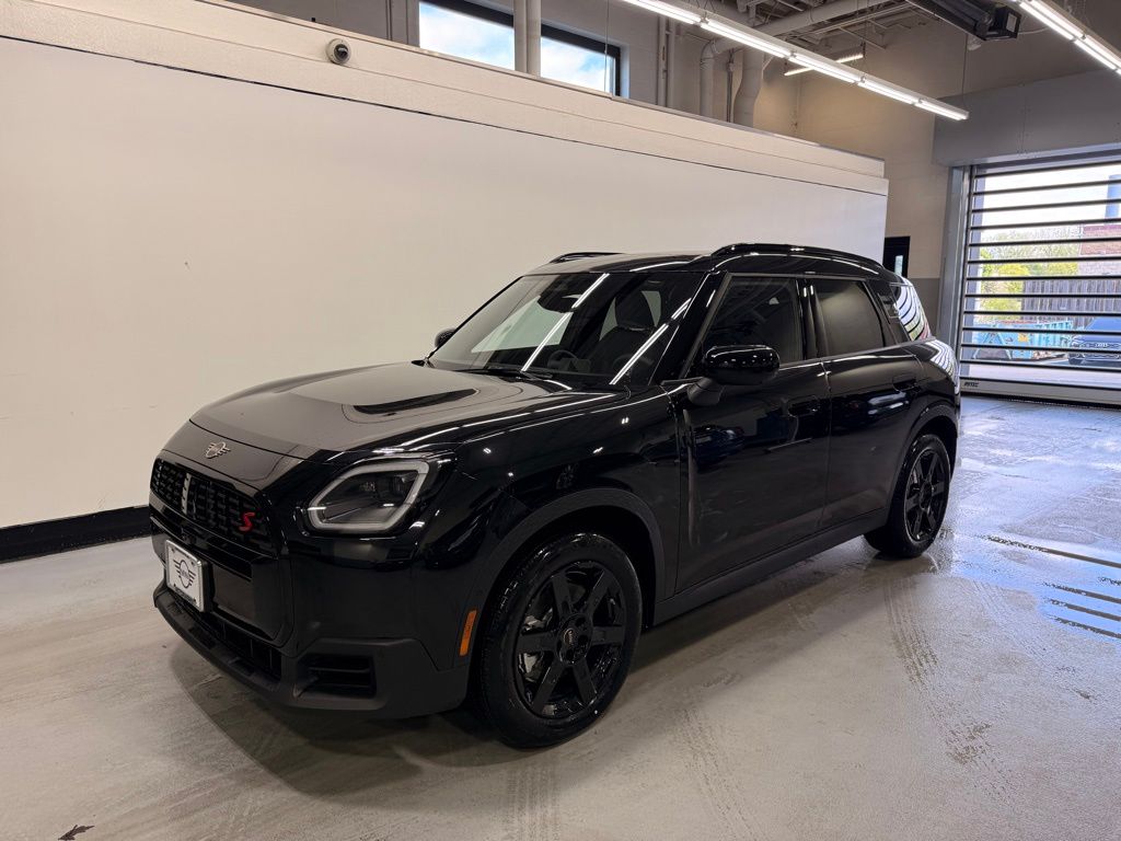 Thumbnail: 2027 MINI Cooper Countryman - 1