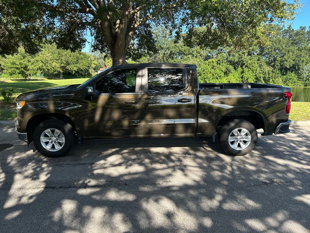 Thumbnail: 2023 Chevrolet Silverado 1500 - 2