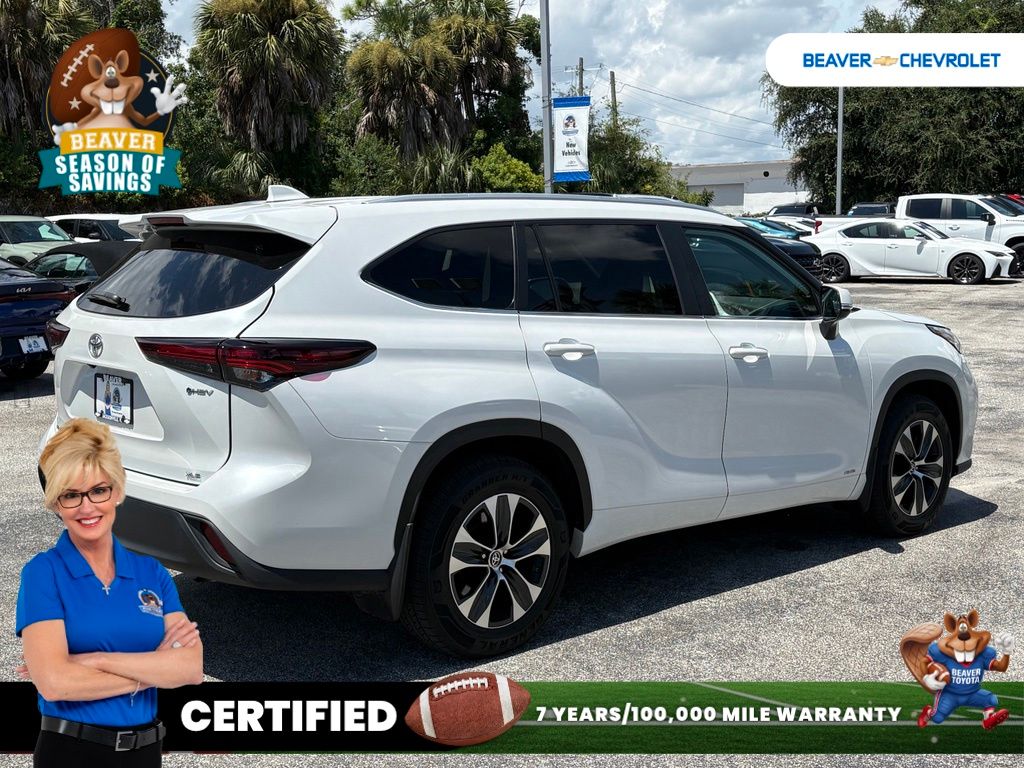 Used 2025 Toyota Highlander Hybrid SUV