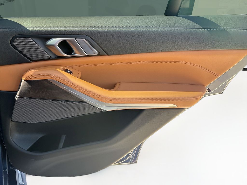 Thumbnail: 2023 BMW X5 - 27