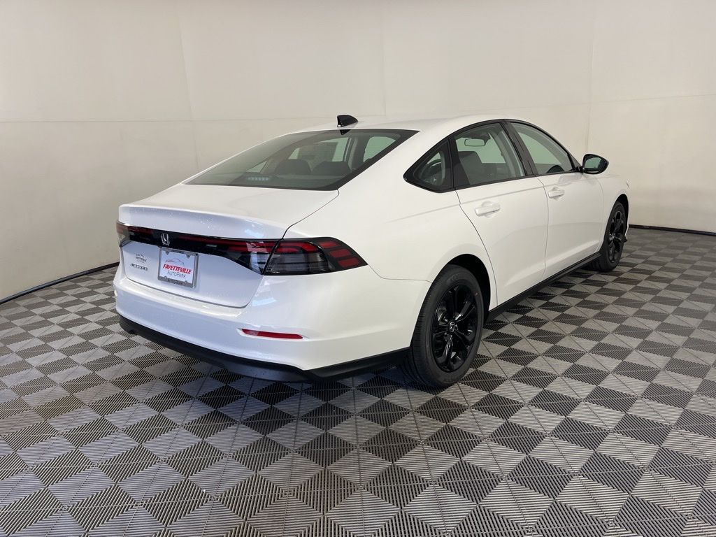 Thumbnail: 2025 Honda Accord - 5