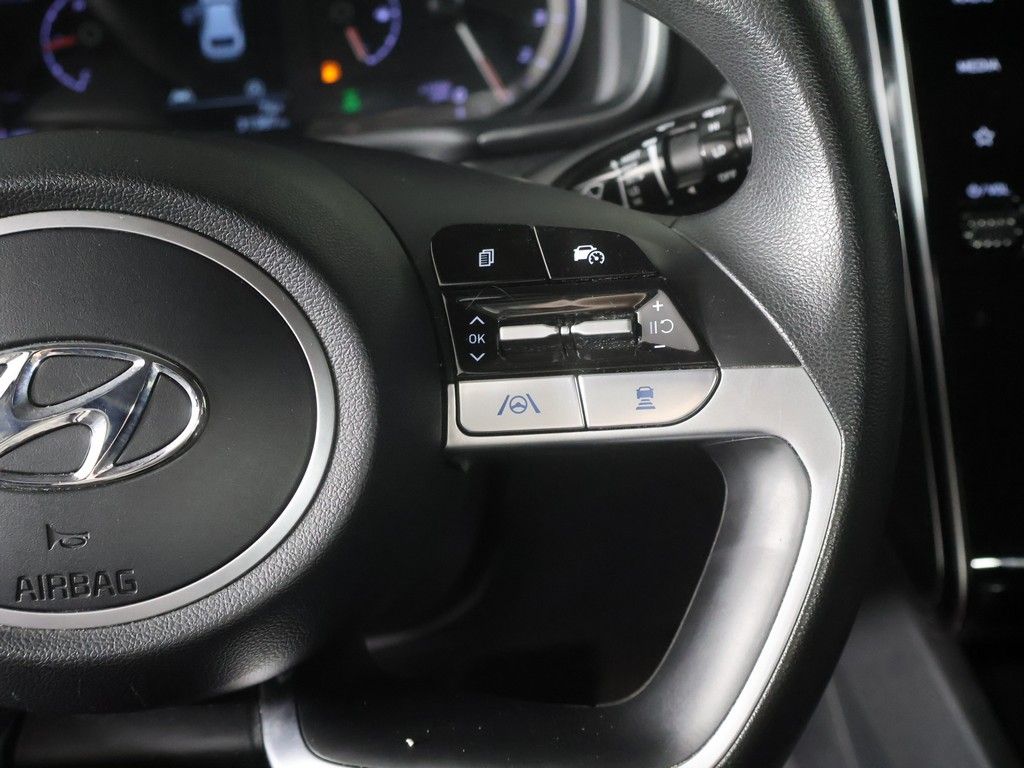 Used 2023 Black Hyundai SEL image 36