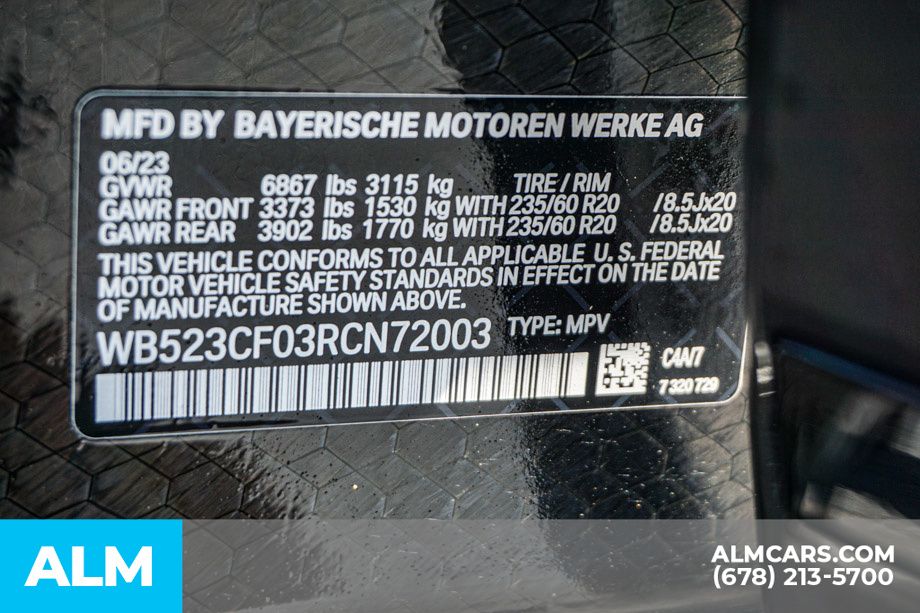 Used 2024 Gray BMW xDrive50 image 63