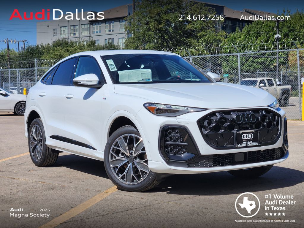 Glacier White 2026 Audi Q5 Sportback Sedan All-Wheel Drive 7-Speed Automatic