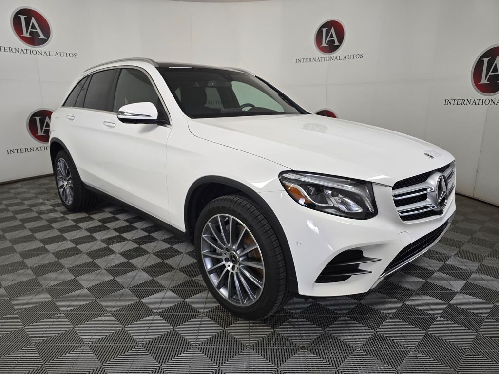 White 2018 Mercedes-Benz GLC 300 4MATIC SUV / Crossover All-Wheel Drive 9-Speed Automatic