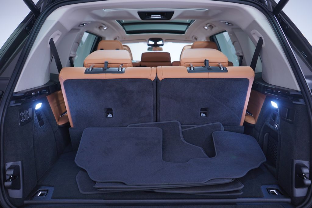 Thumbnail: 2023 BMW X7 - 24