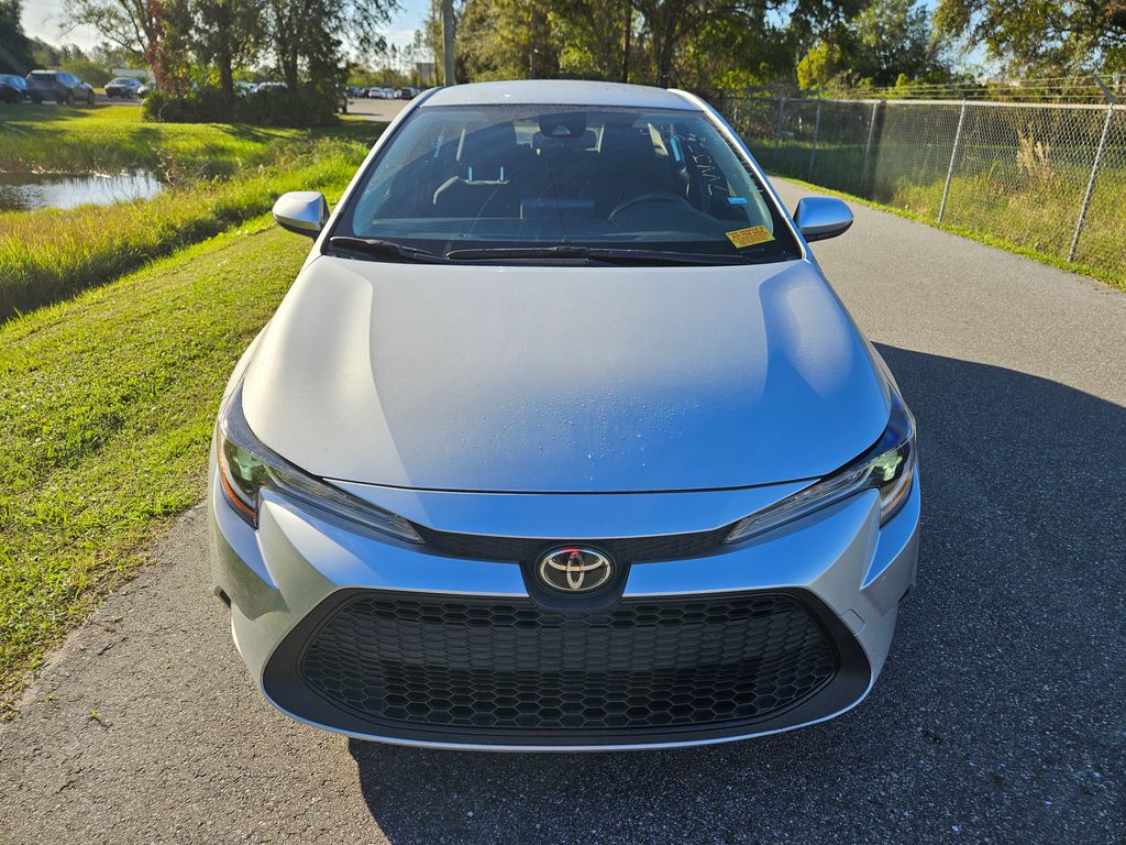 2022 Toyota Corolla LE 8