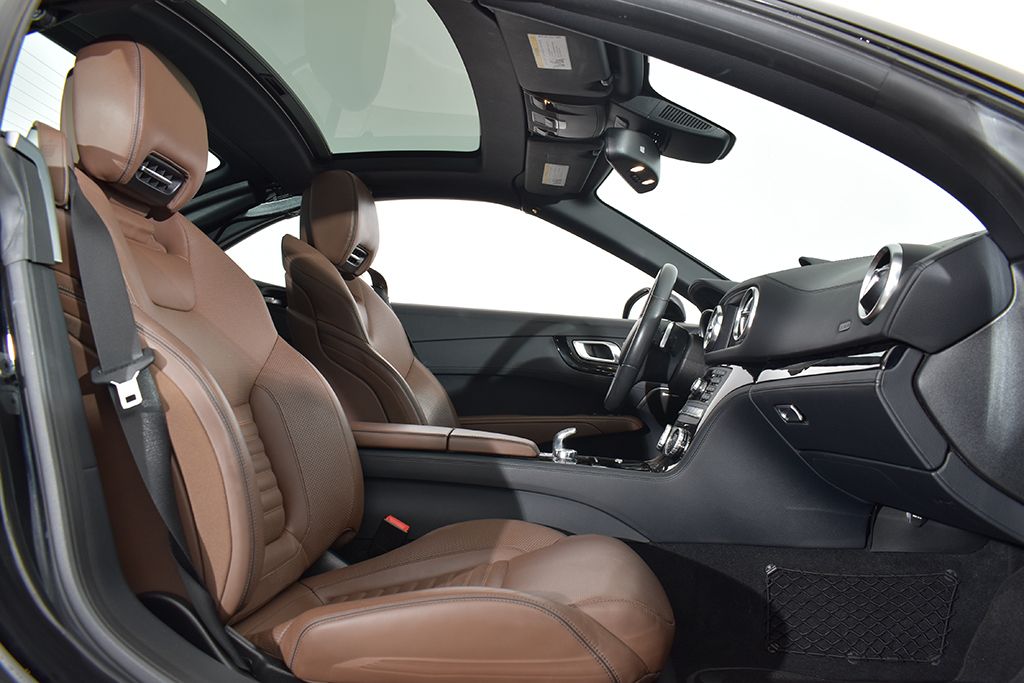 Thumbnail: 2016 Mercedes-Benz SL-Class - 26