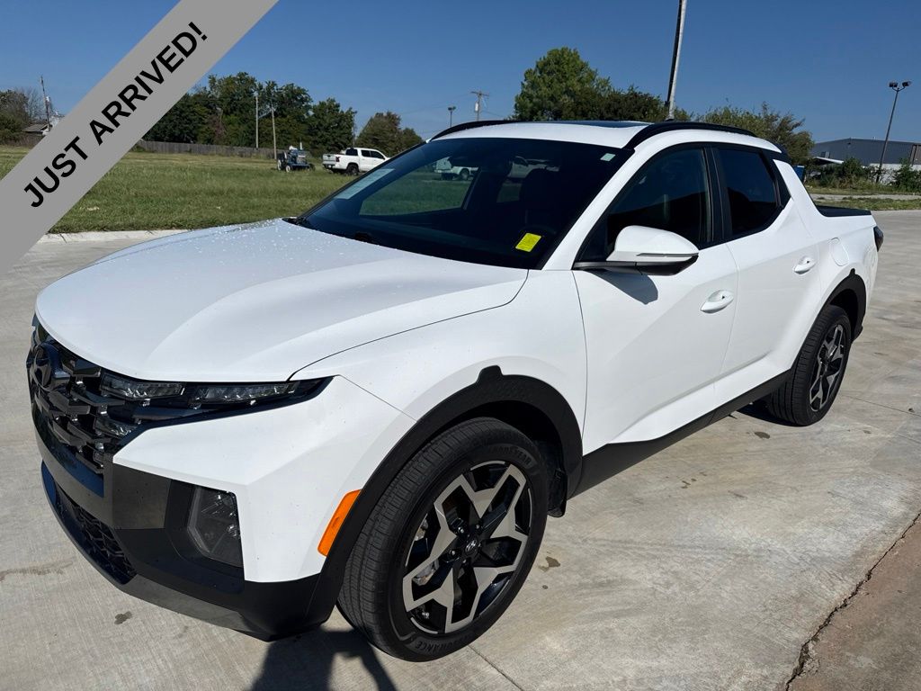 Atlas White 2023 Hyundai Santa Cruz Pickup Truck All-Wheel Drive Automatic