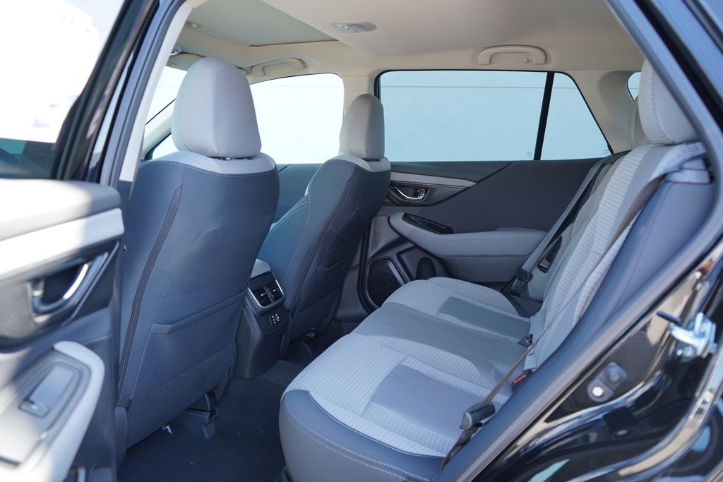 2025 Subaru Outback Premium 10