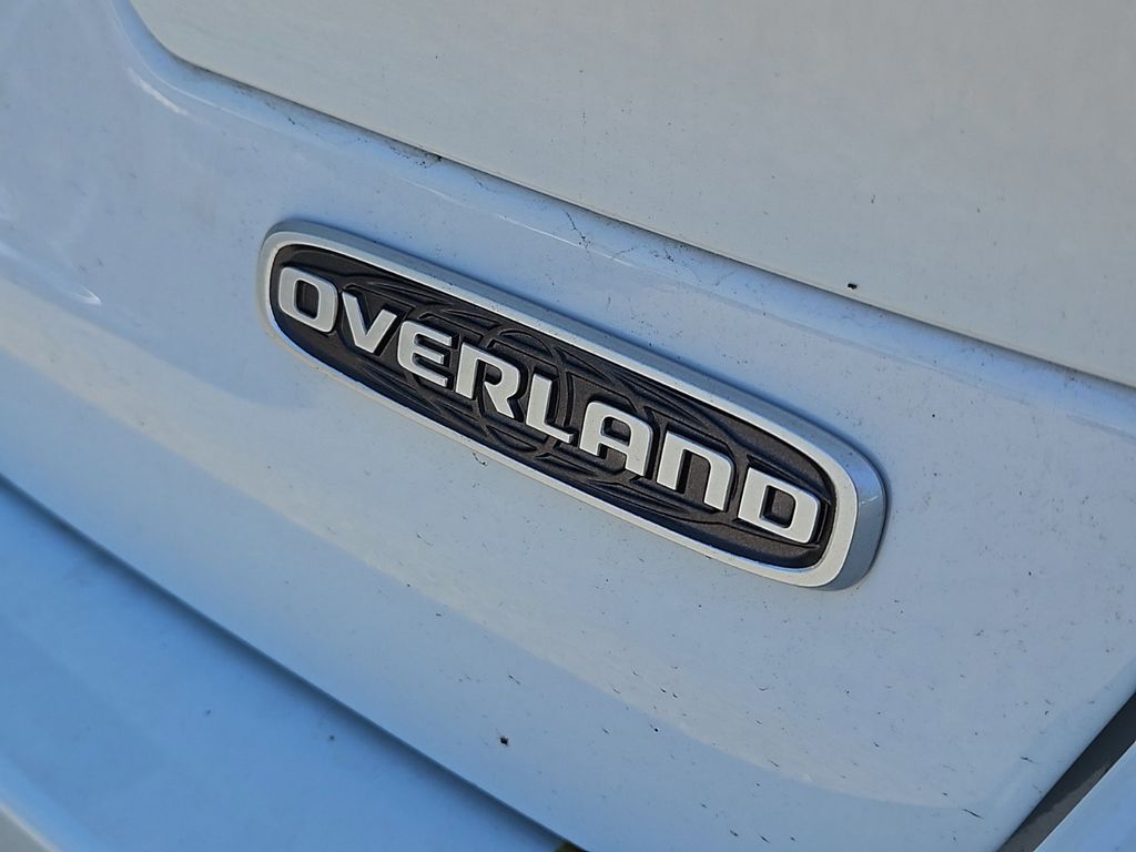 2025 Jeep Grand Cherokee Overland photo