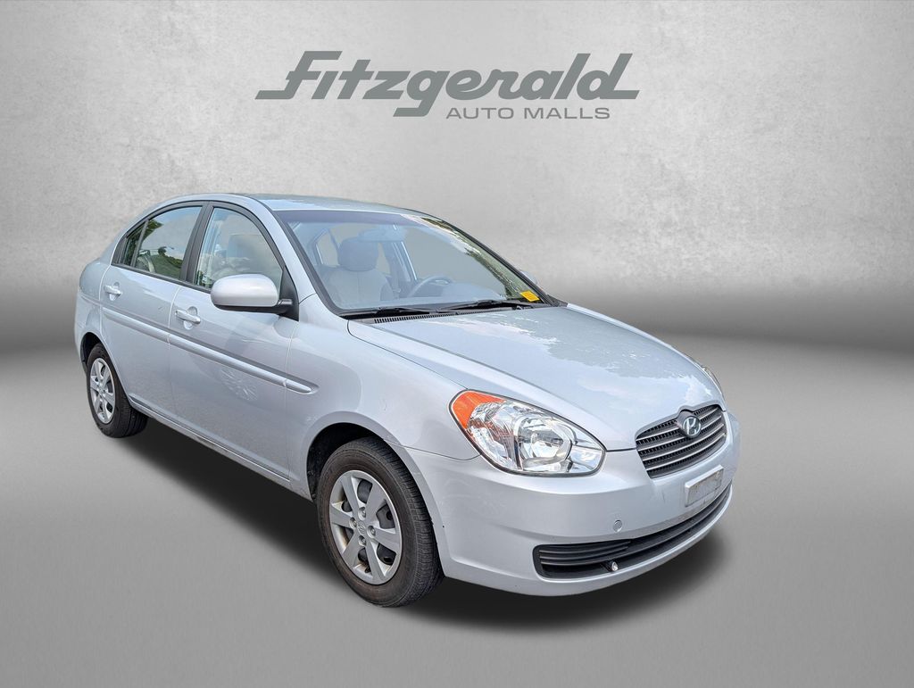 Gray (Platinum Silver Metallic + Pearl) 2011 Hyundai Accent Sedan Front-Wheel Drive 4-Speed Automatic Overdrive