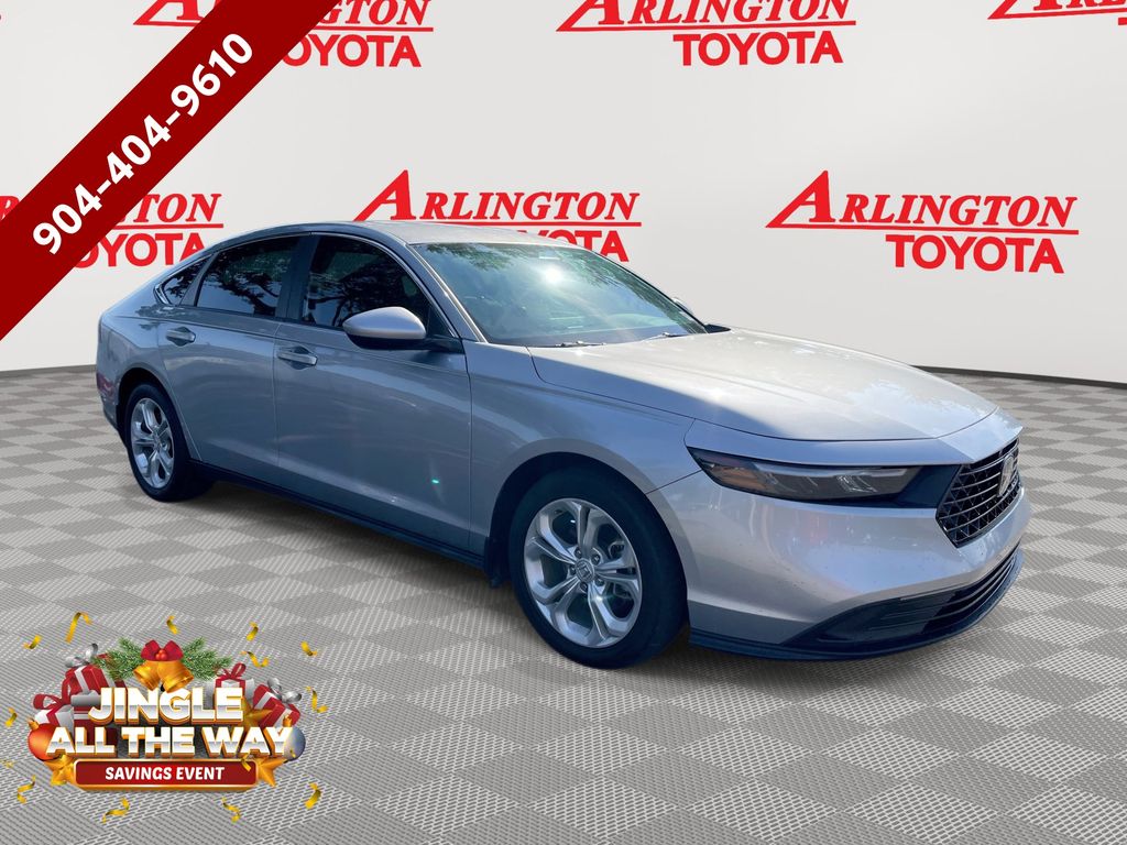 2023 Honda Accord LX's photo