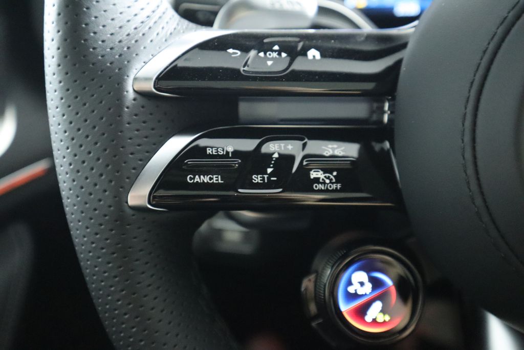 2025 Mercedes-Benz GLE 53 AMG 12