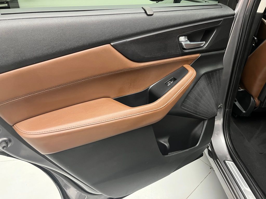 Thumbnail: 2022 Acura MDX - 31