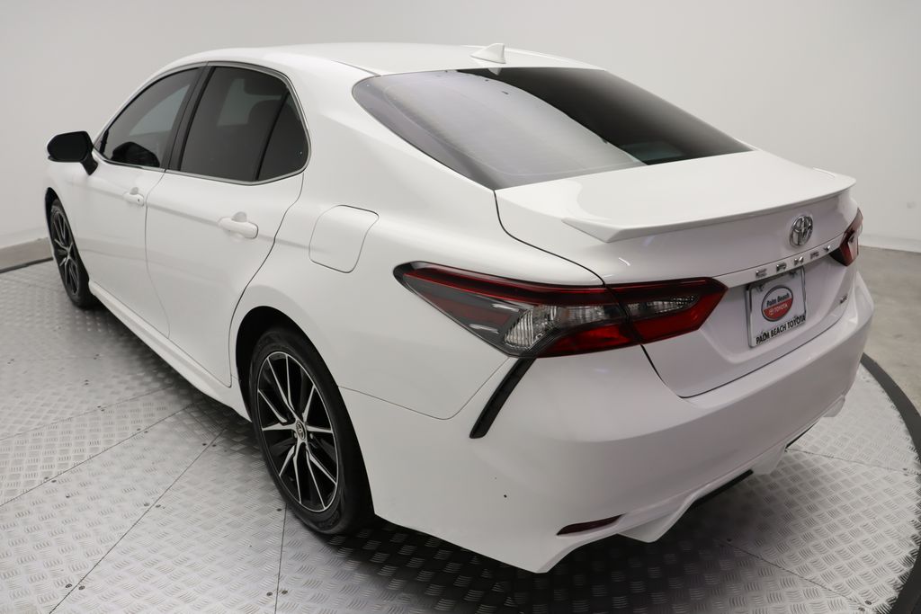 Thumbnail: 2023 Toyota Camry - 11
