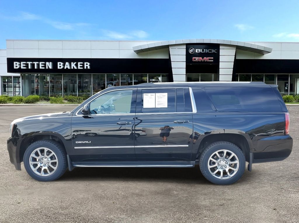 2016 GMC Yukon XL Denali 4