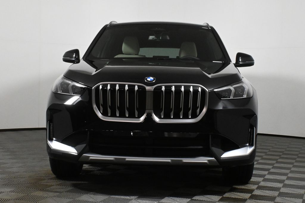 2025 BMW X1 xDrive28i 10