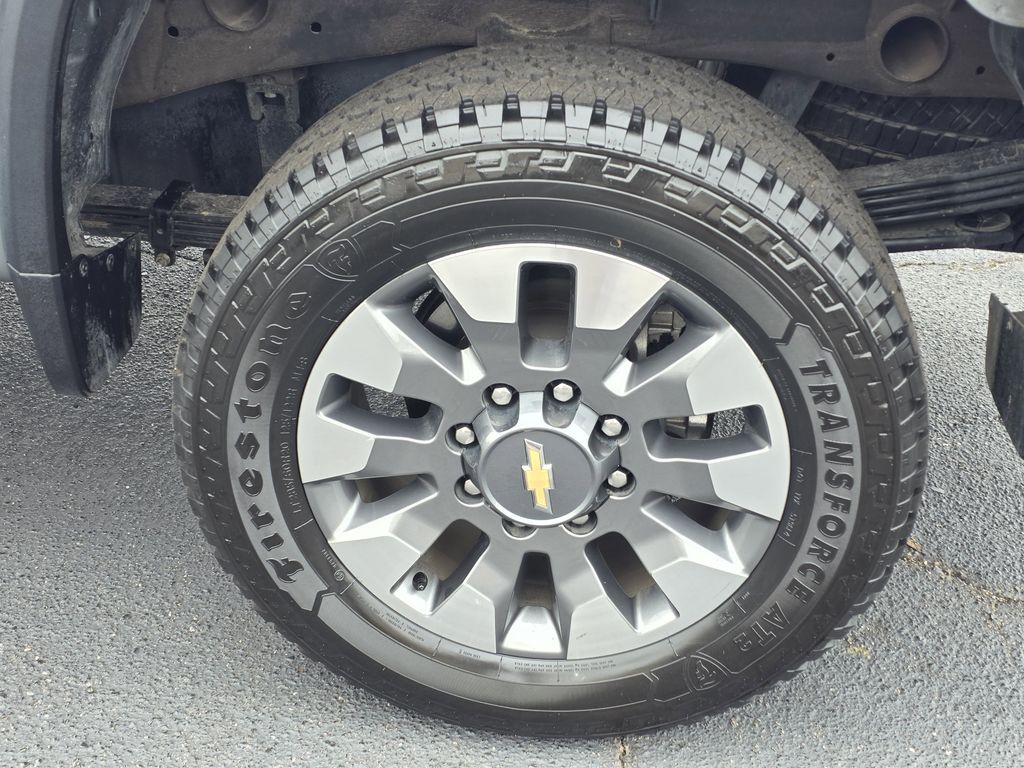 2024 Chevrolet Silverado 2500HD Custom - 11