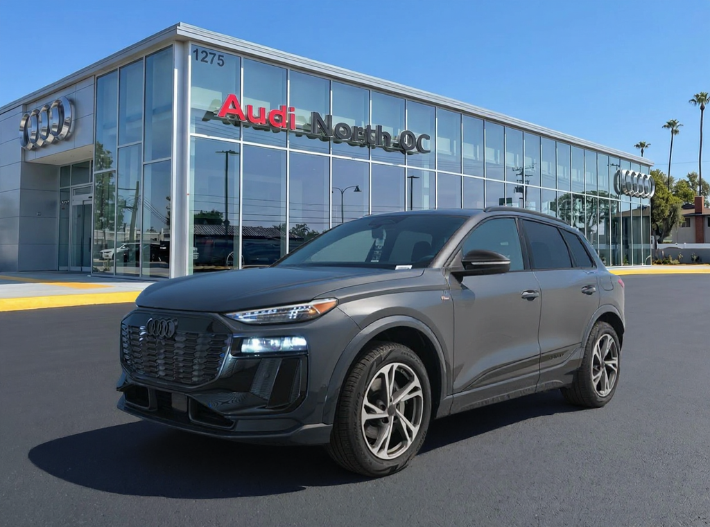 Thumbnail: 2027 Audi Q6 e-tron - 1
