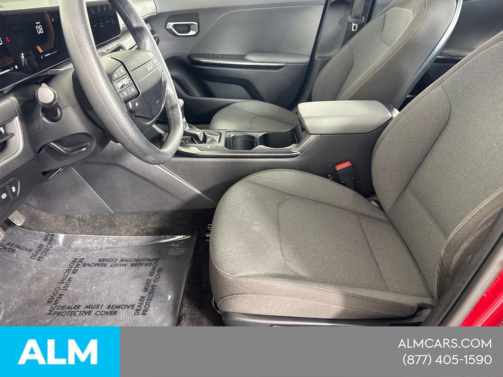 Used 2025 Red Kia LXS image 11