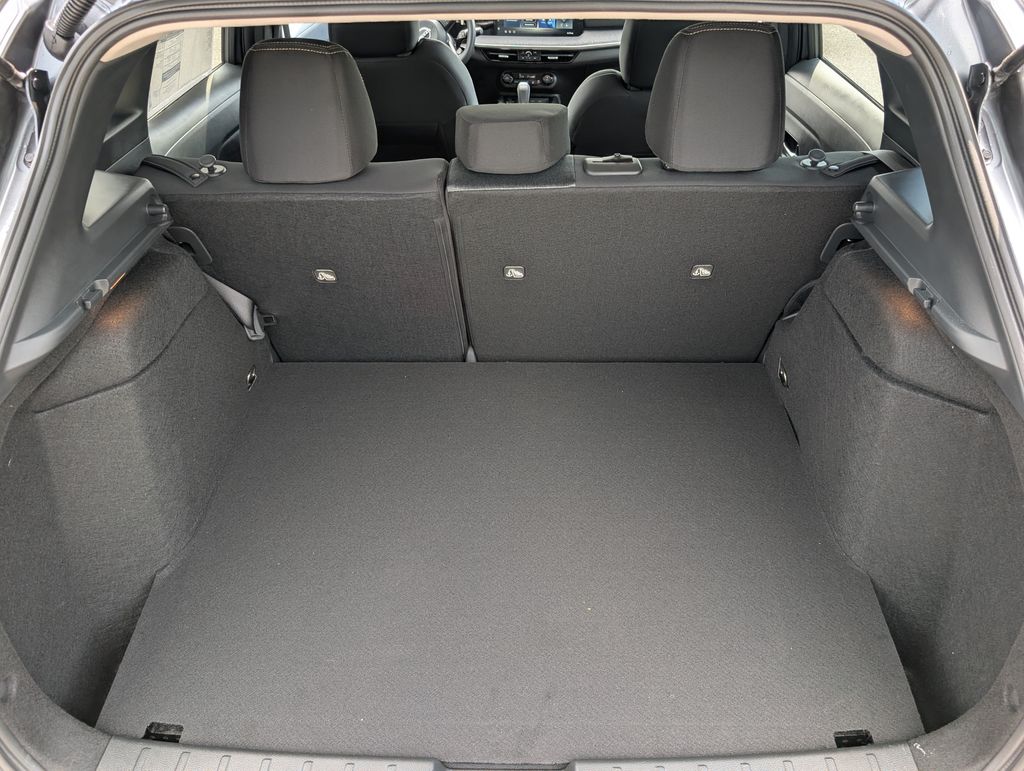 New 2026 Nissan Kicks SUV