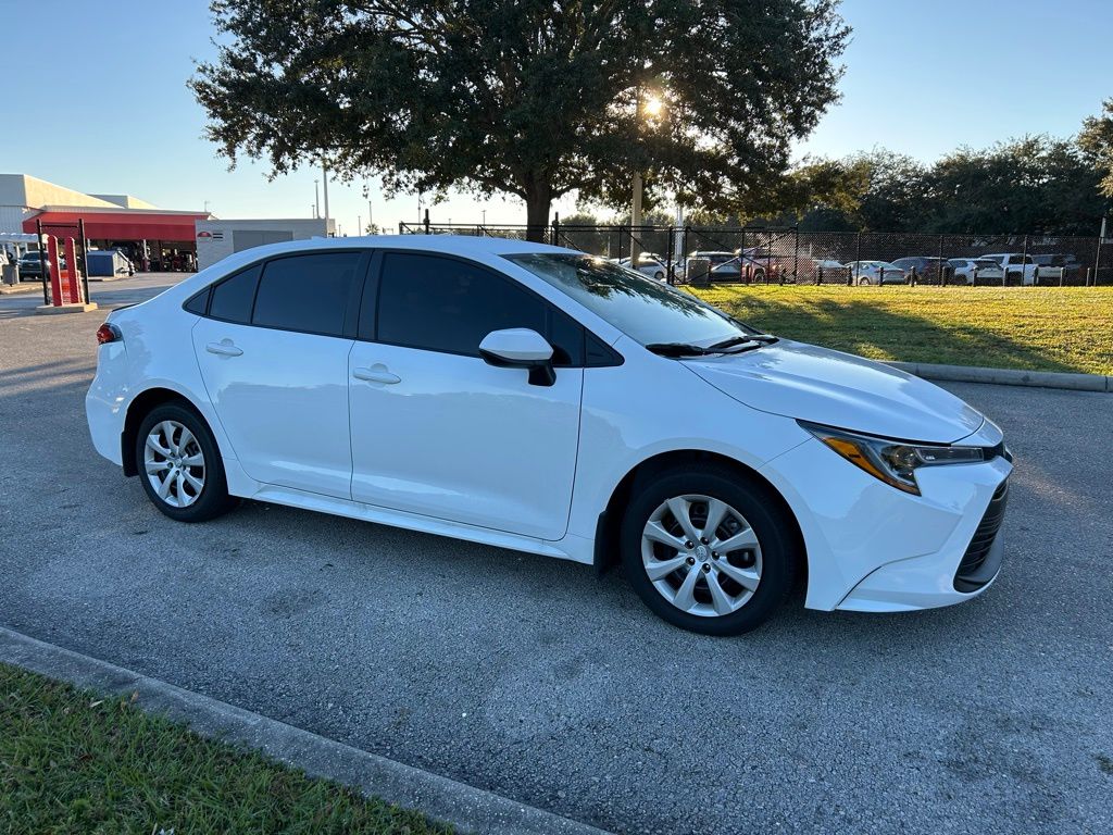 Thumbnail: 2025 Toyota Corolla - 6