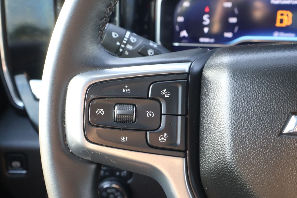 Thumbnail: 2025 Chevrolet Silverado 2500 - 21