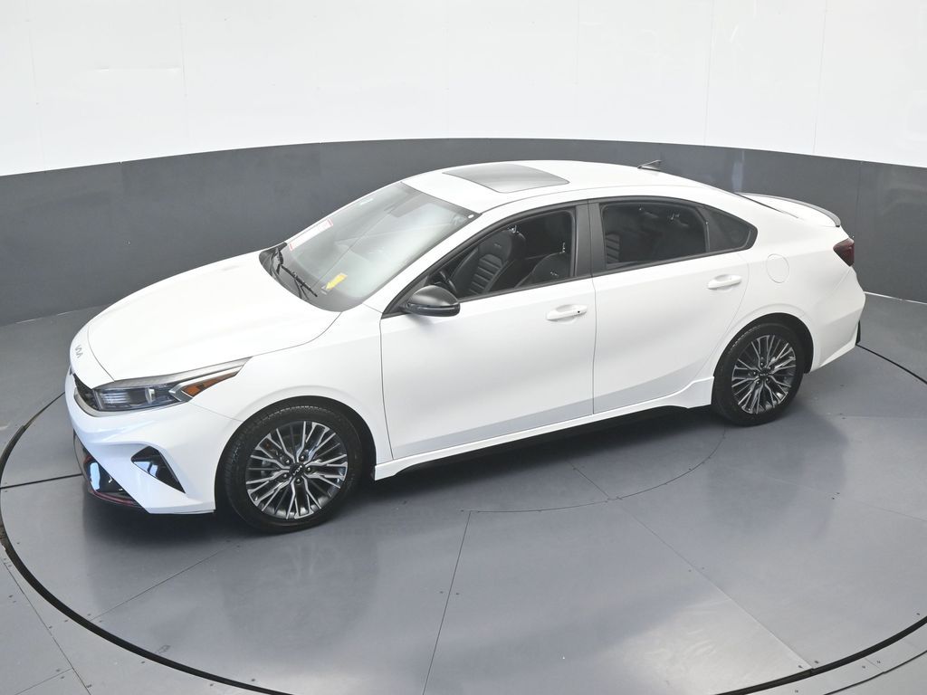 Used 2024 Snow White Pearl Kia GT-Line image 50
