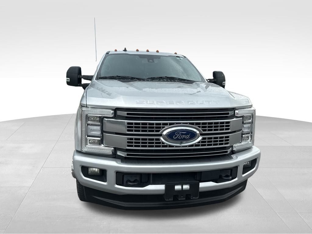 2019 Ingot Silver Metallic Ford Super Duty F-350 DRW Platinum 4X4 Truck