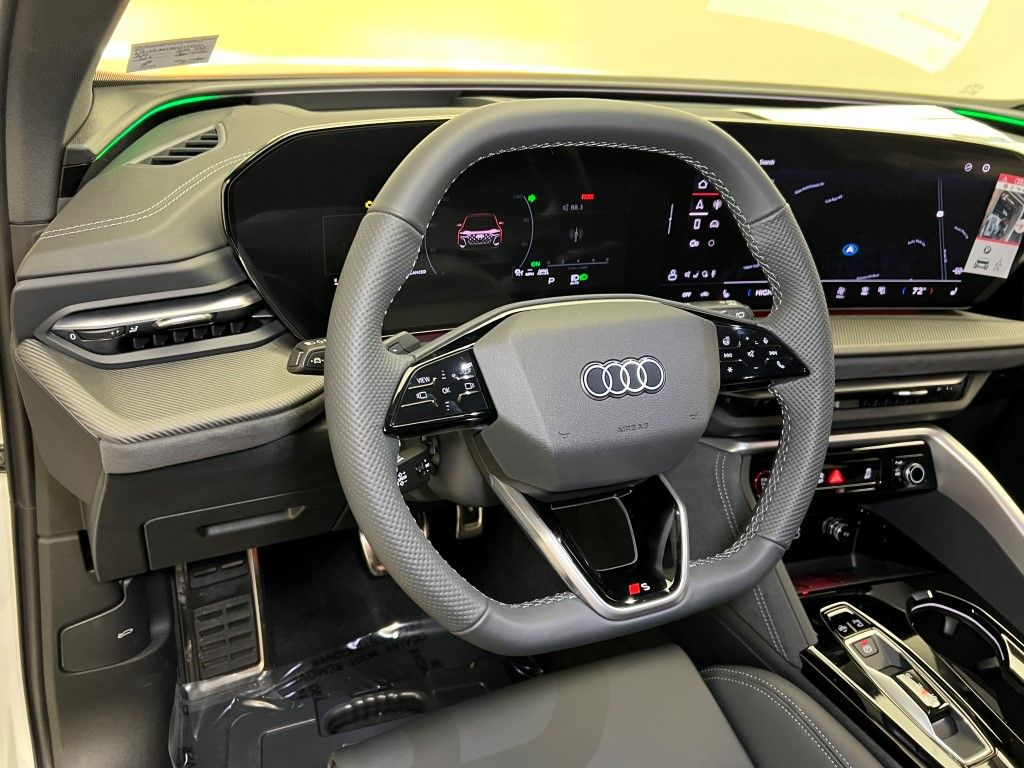 Thumbnail: 2025 Audi SQ5 - 26