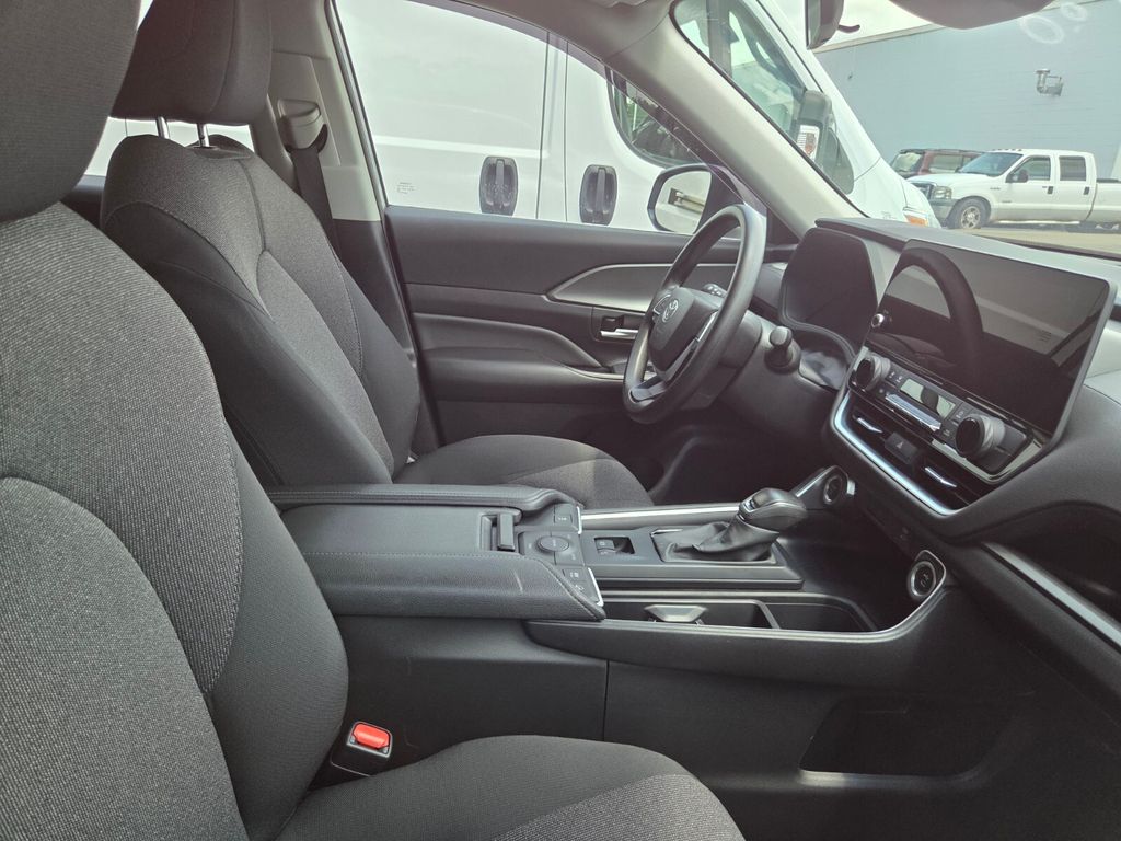 Used 2025 Toyota Grand Highlander Hybrid SUV