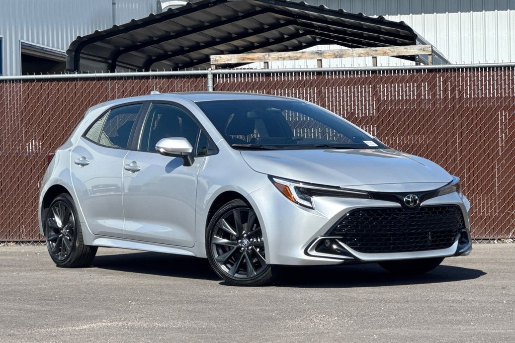 2025 Toyota Corolla Hatchback XSE FWD