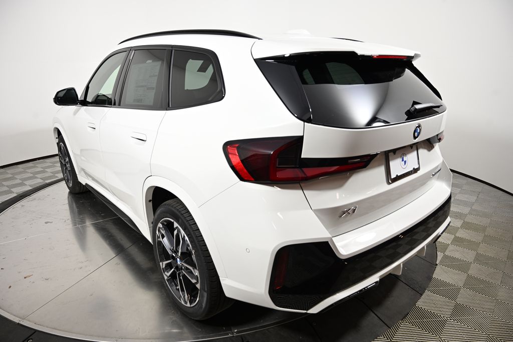 2025 BMW X1 xDrive28i 3