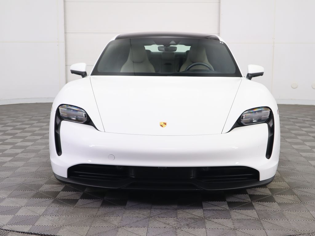 Thumbnail: 2021 Porsche Taycan - 2