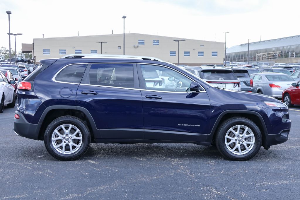 2016 Jeep Cherokee Latitude 8