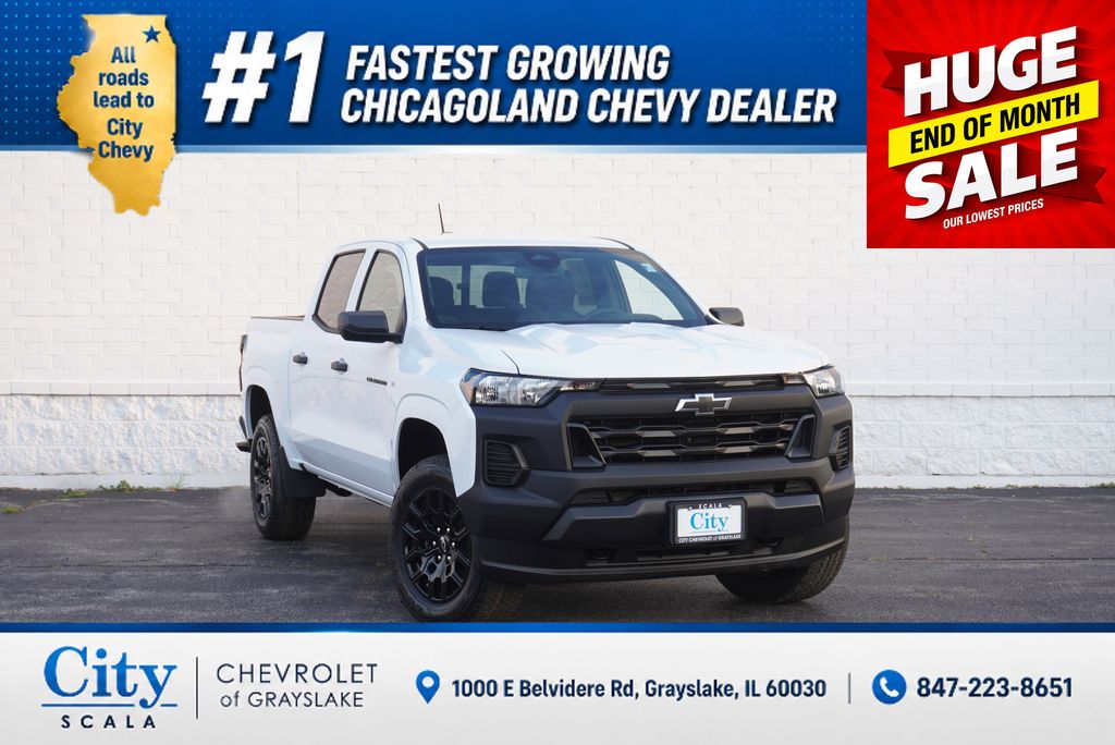 Summit White 2026 Chevrolet Colorado Pickup Truck Four-Wheel Drive 8-Speed Automatic