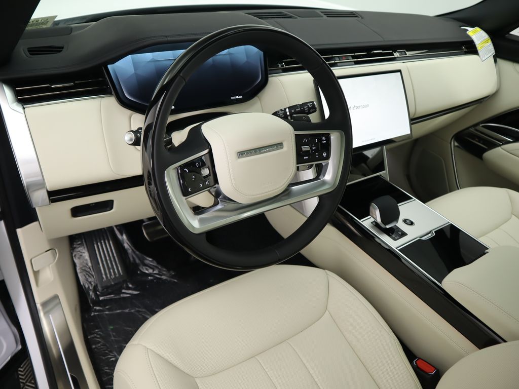 Thumbnail: 2025 Land Rover Range Rover - 9