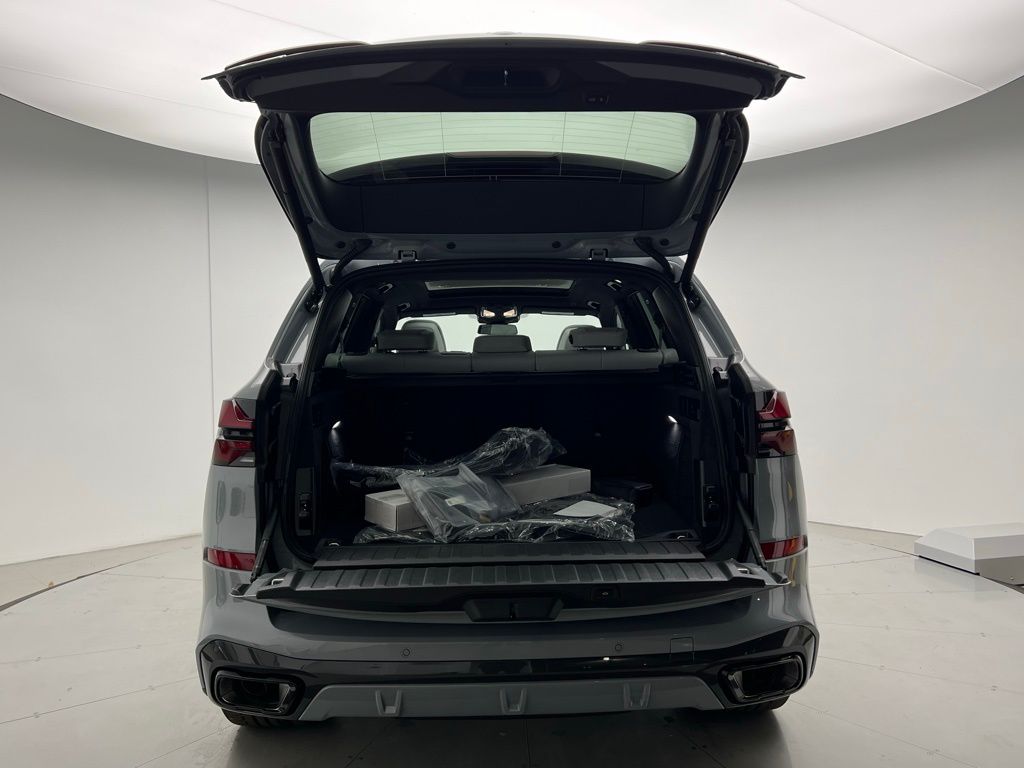 Thumbnail: 2026 BMW X5 - 5