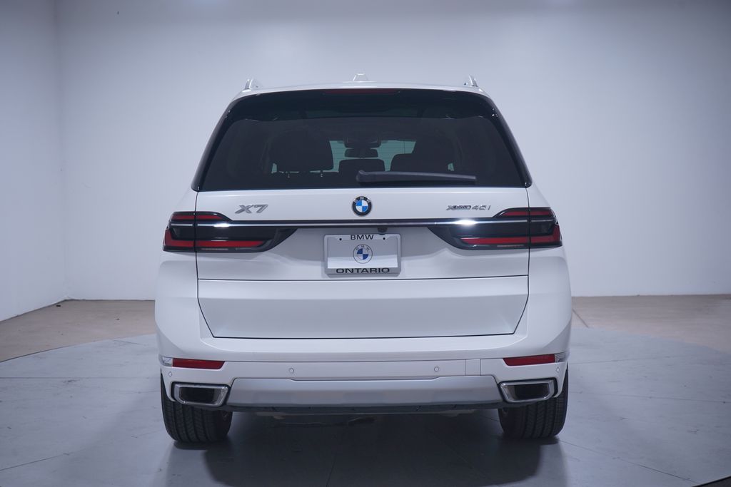 2023 BMW X7 xDrive40i 5
