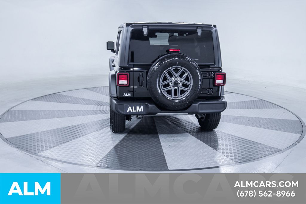Used 2025 Black Jeep Sport S image 7