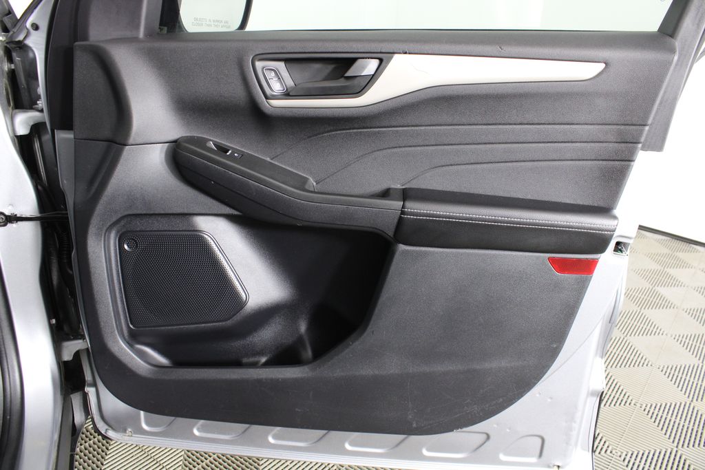 Used 2022 Ford Escape for sale in 