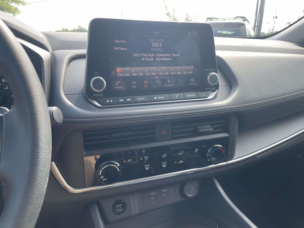 2025 Super Black Nissan Rogue S FWD SUV